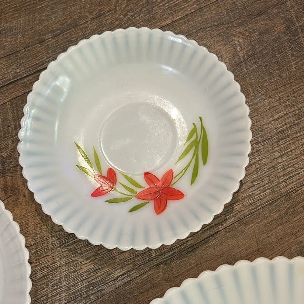 1930's‎ MacBeth-Evans Depression Glass Petalware Florette Cake 2 dessert plates